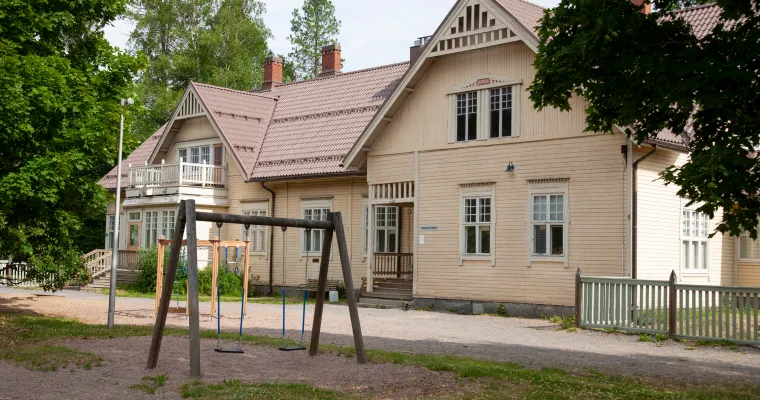 Monialainen mielenterveys- ja päihdehoidon intensiiviyksikkö