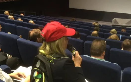 Kaverin kengissä heittäytymisharjoitus Terve-Sos