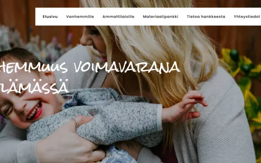 Kuvakaappaus Duuni -hankkeen nettisivuilta. Kuvassa näkyvät valikot ja taustakuva, jossa vanhempi pitää lasta sylissään.