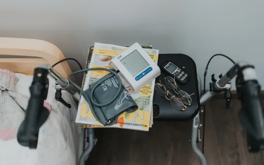 Etäluettava verenpainemittari