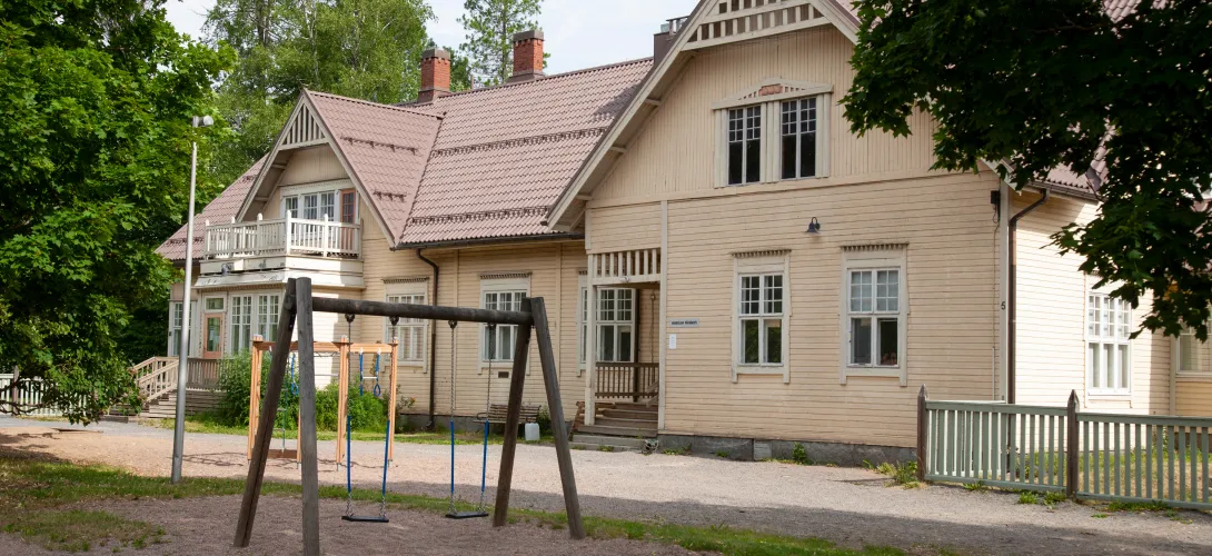 Monialainen mielenterveys- ja päihdehoidon intensiiviyksikkö
