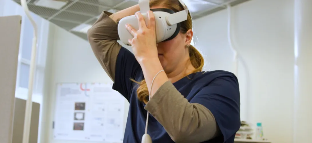 Virtuaali- ja 360⸰-ympäristöt kotihoidon työntekijöiden osaamisen ja perehdytyksen tukena 