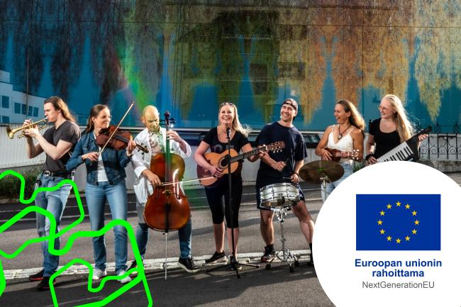 Eloisan työntekijät soittavat soittimia