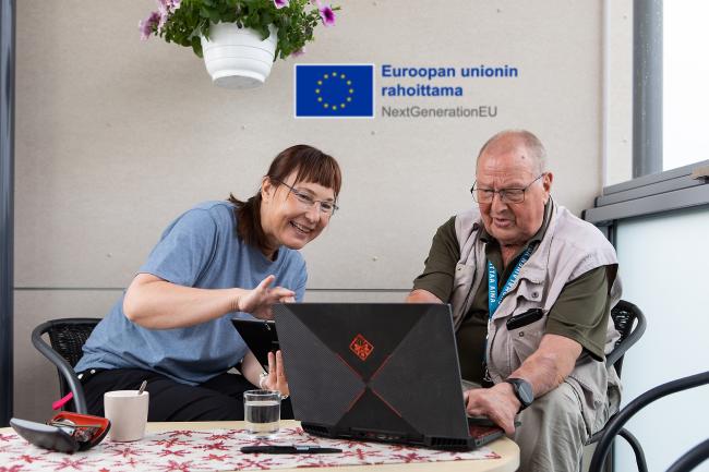 Yksinäisyyden puheeksiotto