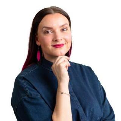 Käyttäjän julia.marjanen profiilikuva.